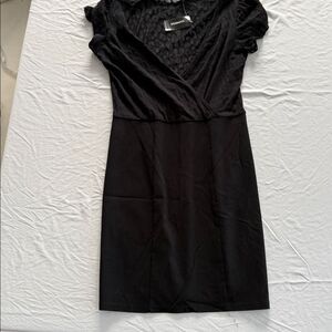Express Elegant Black V-Neck Dress Size M